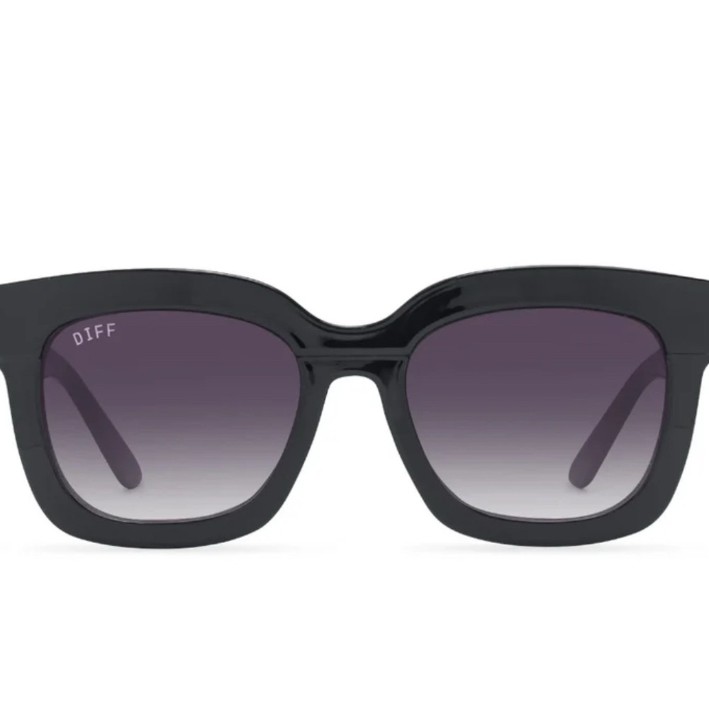 Diff Eyewear Black Square Sunglasses with Gradient Purple-Grey Lenses